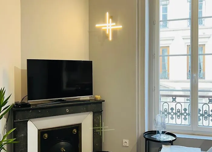 Cosy Massena Apartment - Parc Tete D\'Or